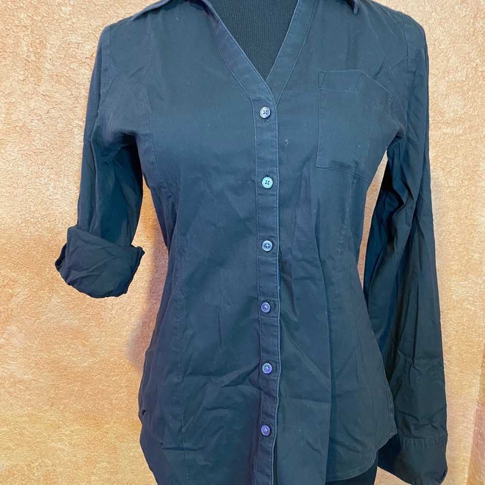 woman’s black button up